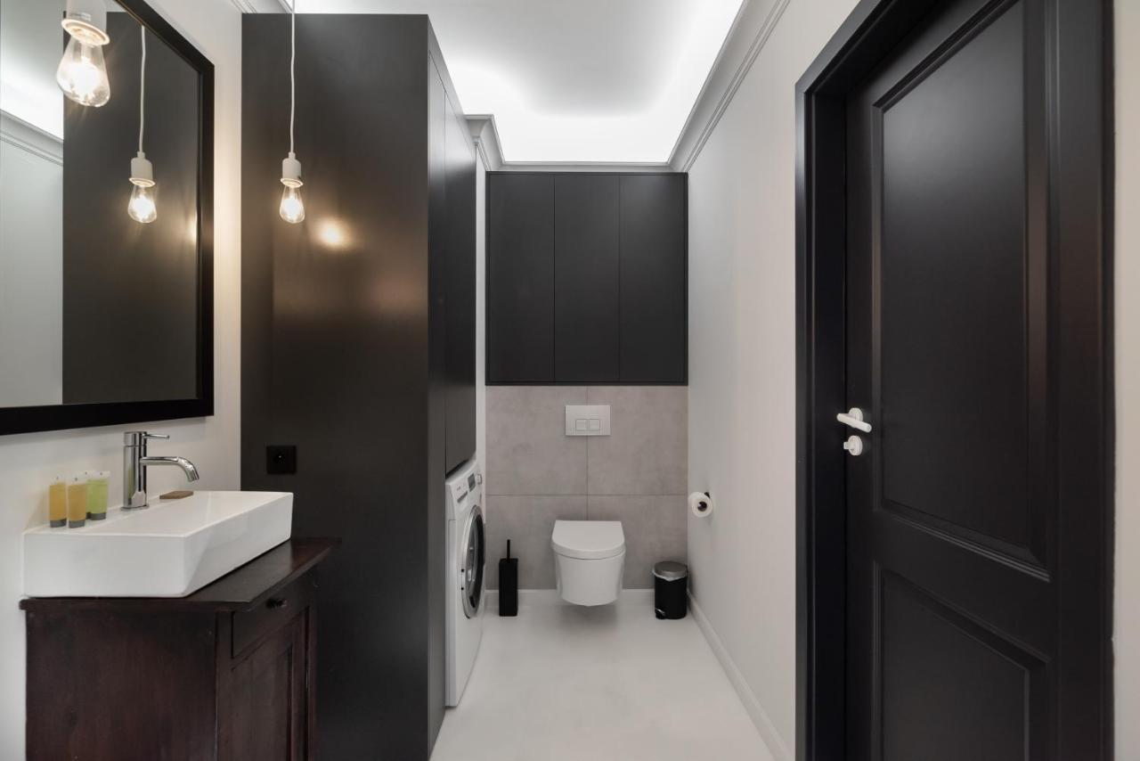 Wola Artistic Designer Apartment Warsaw Ngoại thất bức ảnh