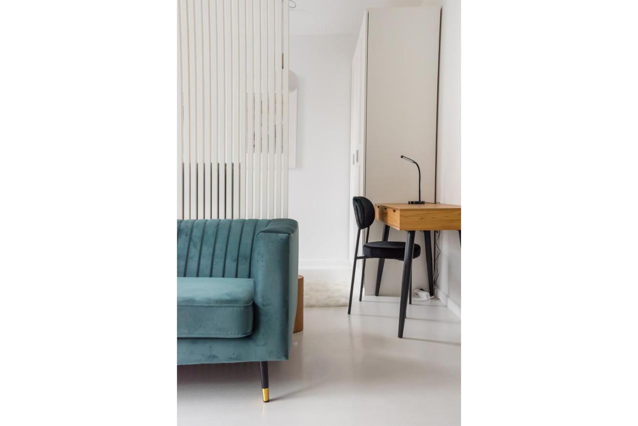 Wola Artistic Designer Apartment Warsaw Ngoại thất bức ảnh